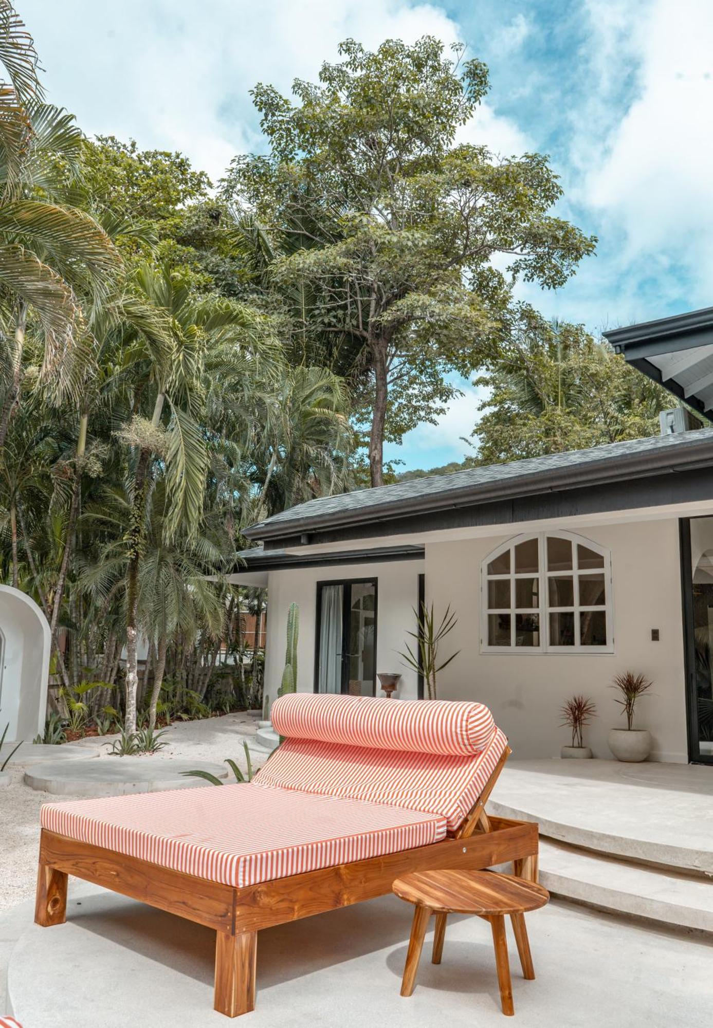 Banana Beach Bungalows Playa Santa Teresa  Номер фото